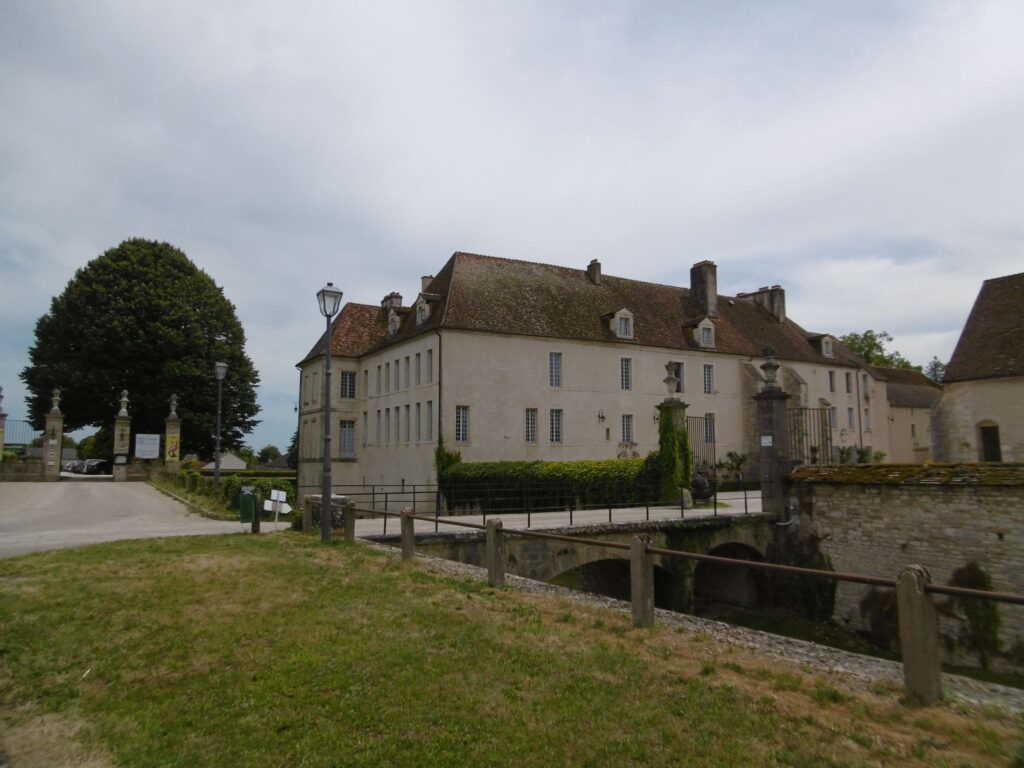 PLU Gilly - château
