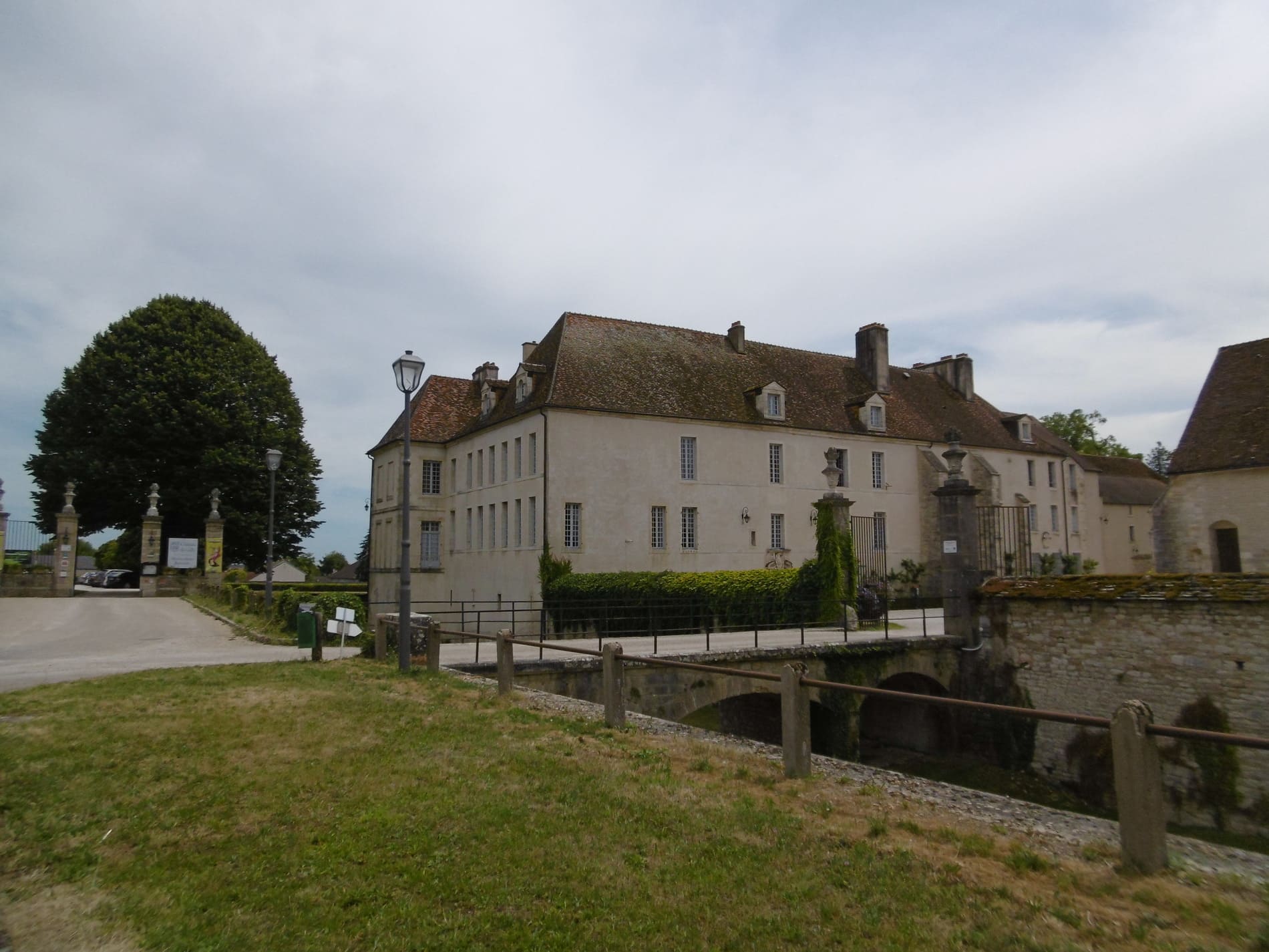 PLU Gilly - château